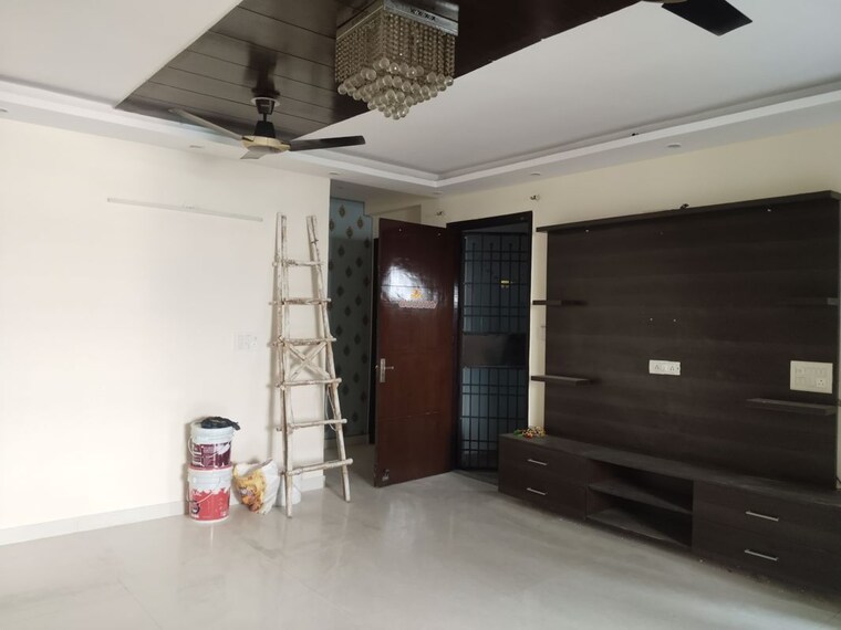 Room, sector 37 3 Bedroom 2250 Sq.Ft. Builder Floor In Sector 37 Faridabad 10552493
