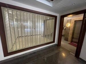 Room in 3 BHK Apartment at DLF Atria, Dlf Phase ii – for Sale