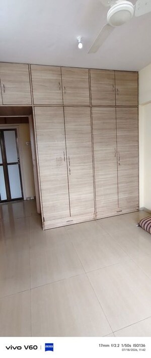 Room in 2 BHK Apartment at Suncity Jupiter, Powai – for Rent