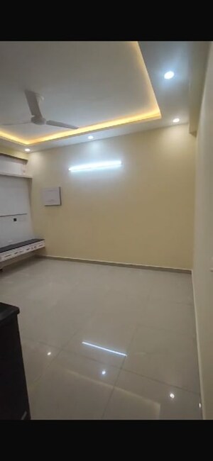 Room in 2 BHK Apartment at Pyramid Square 67A, Sector 67 – for Rent