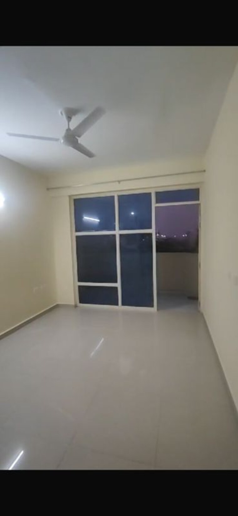 Room, pyramid-square-67a 2 Bedroom 710 Sq.Ft. Apartment In Sector 67 Gurgaon 10552549
