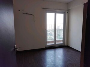Room in 3 BHK Builder Floor at Sector 23 – for Rent