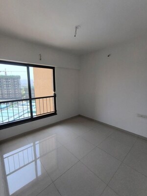 Room in 1 BHK Apartment at Shapoorji Pallonji Joyville Hadapsar Annexe, Hadapsar – for Rent