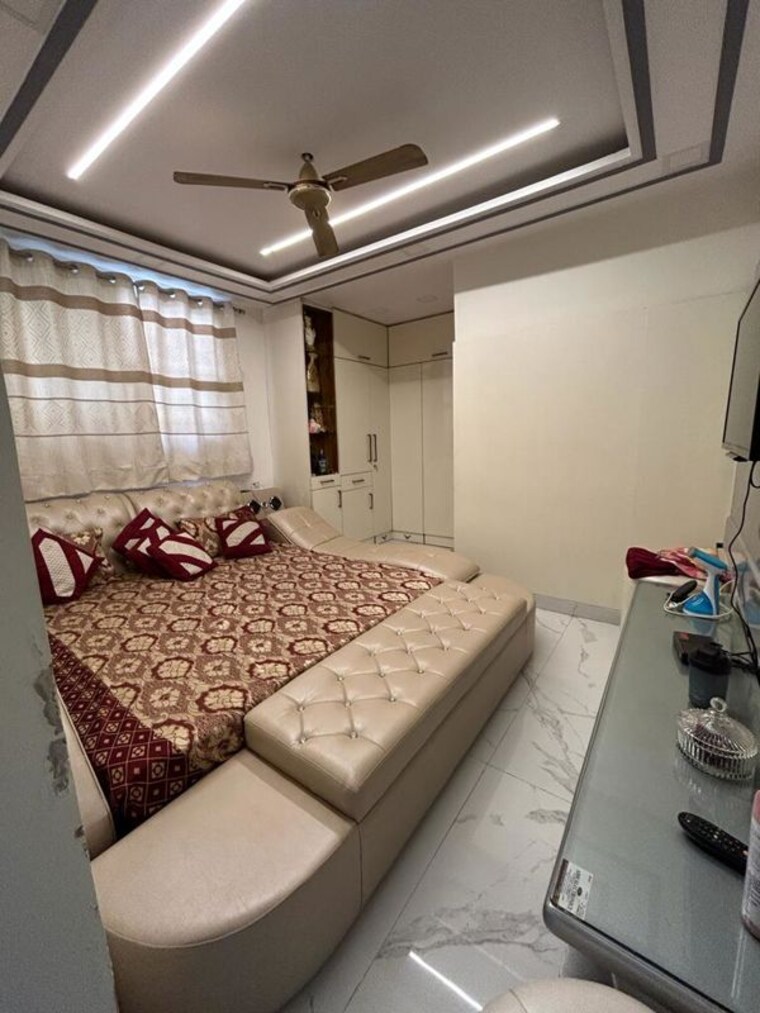 Bedroom, kohat enclave 3 Bedroom 165 Sq.Ft. Builder Floor In Kohat Enclave Delhi 10552561