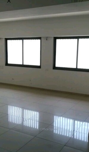 Room in  Office Space at Navrangpura – for Rent