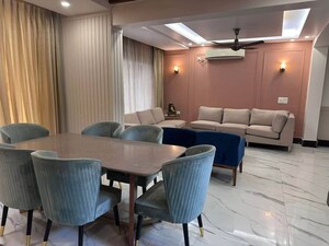 Team Area in 3 BHK Apartment at DLF City Phase IV, Dlf Phase iv – for Sale