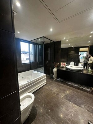 Kitchen in 3 BHK Apartment at DLF City Phase IV, Dlf Phase iv – for Sale