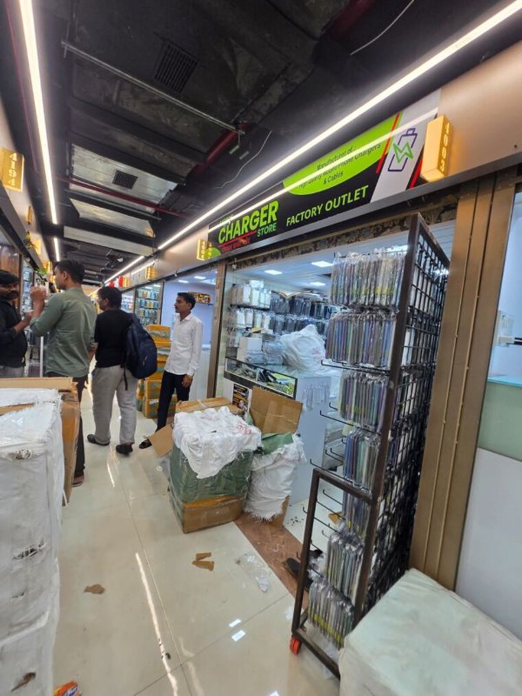 Gym, nathni-height Commercial Shop 54 Sq.Yd. In Dalal Estate Mumbai 10552623