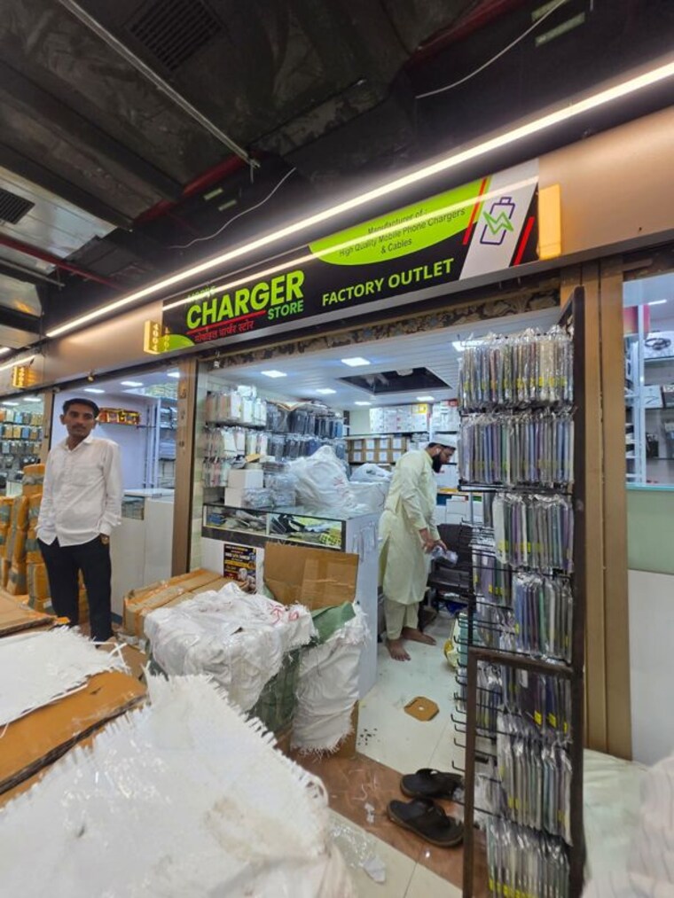 Gym, nathni-height Commercial Shop 54 Sq.Yd. In Dalal Estate Mumbai 10552623