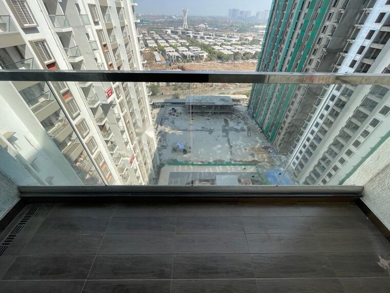 Balcony, yashwin-orizzonte 2 Bedroom 989 Sq.Ft. Apartment In Kharadi Pune 10552630
