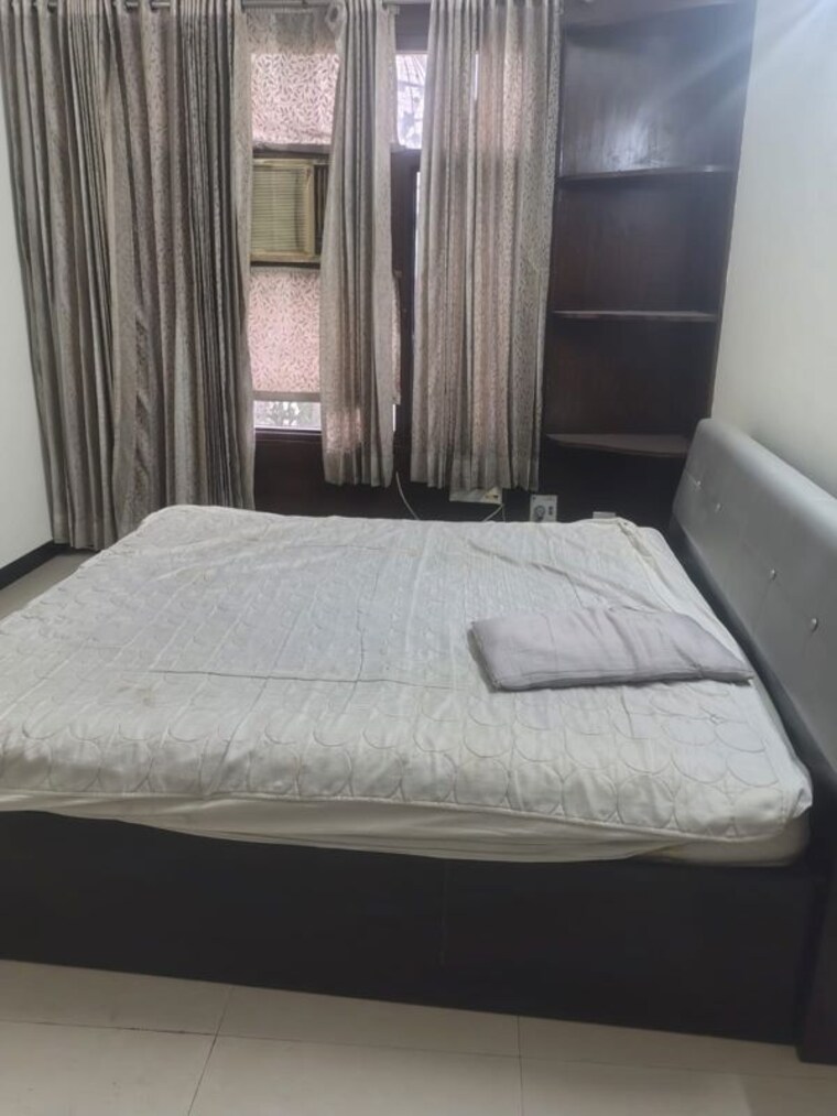 Bedroom, cghs-hewo-apartments 3 Bedroom 2400 Sq.Ft. Apartment In Sector 56 Gurgaon 10552609