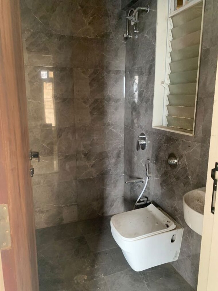 Bathroom, isd-maple-heights 1 Bedroom 400 Sq.Ft. Apartment In Agripada Mumbai 10552618