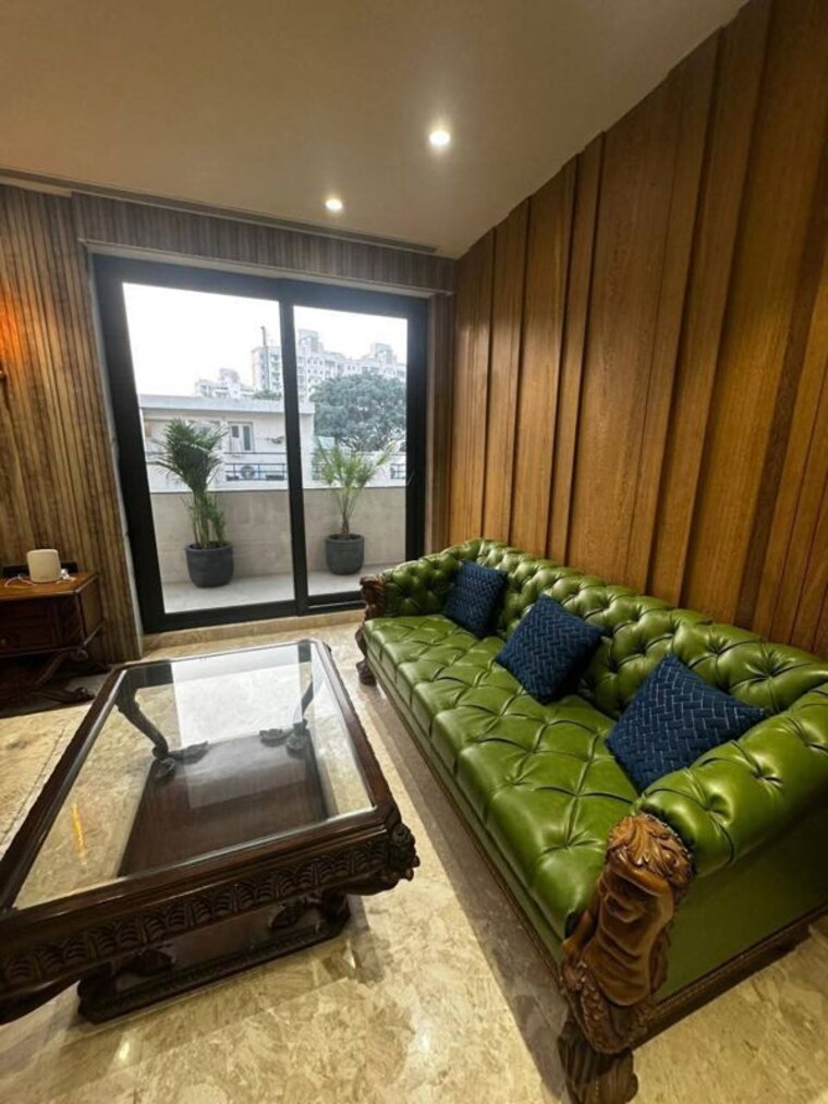 Bedroom, dlf-city-phase-v 4 Bedroom 303 Sq.Yd. Apartment In Dlf Phase V Gurgaon 10552642