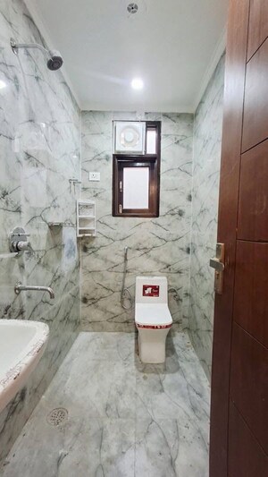 Bathroom in 1 BHK Apartment at Saket – for Rent