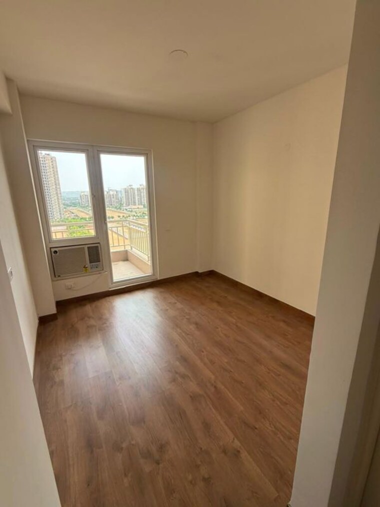 Room, silverglades-the-melia 3 Bedroom 1845 Sq.Ft. Apartment In Sohna Sector 35 Gurgaon 10552681