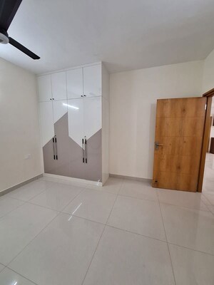 Room in 3 BHK Apartment at ASBL Spectra, Financial District – for Rent