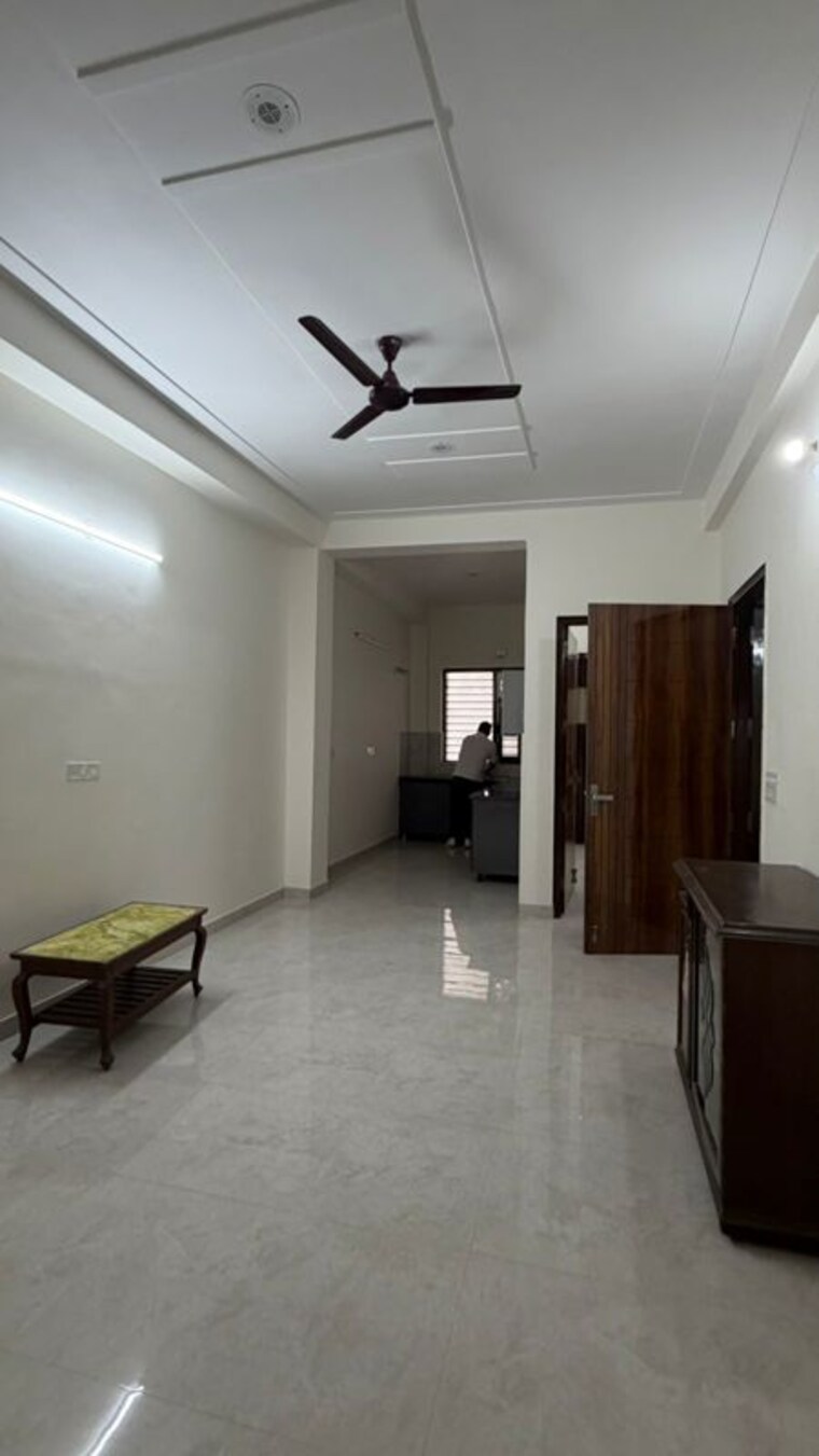 Living Room, sector 64 2 Bedroom 150 Sq.Ft. Builder Floor In Sector 64 Faridabad 10552772