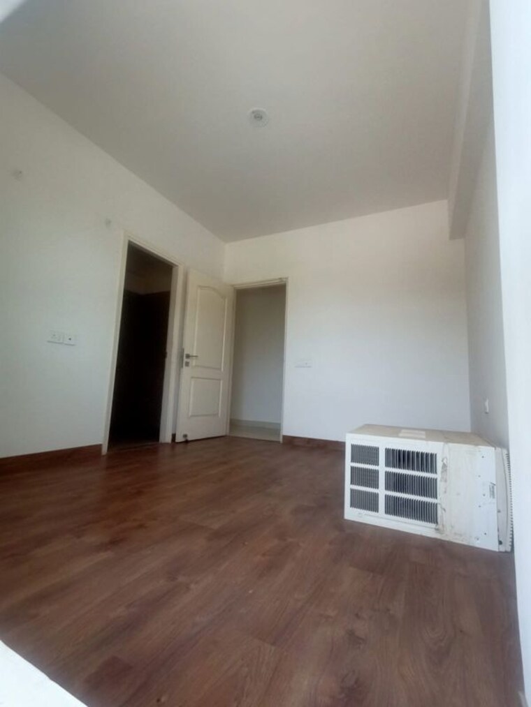 Room, silverglades-the-melia 2 Bedroom 1345 Sq.Ft. Apartment In Sohna Sector 35 Gurgaon 10552755