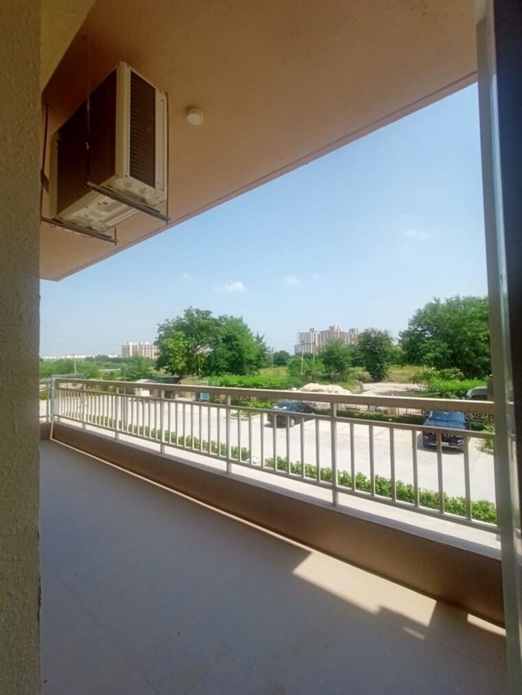 Balcony, silverglades-the-melia 2 Bedroom 1345 Sq.Ft. Apartment In Sohna Sector 35 Gurgaon 10552755