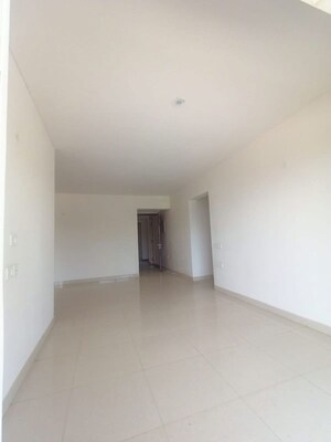 Room in 2 BHK Apartment at Silverglades The Melia, Sohna Sector 35 – for Sale