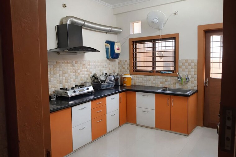 Kitchen, sector 40 3 Bedroom 2385 Sq.Ft. Villa In Sector 40 Gurgaon 10552780