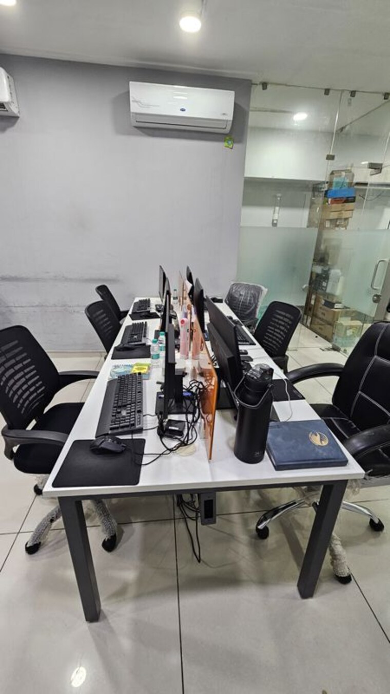 Team Area, gota Commercial Office Space 920 Sq.Ft. In Gota Ahmedabad 10552817