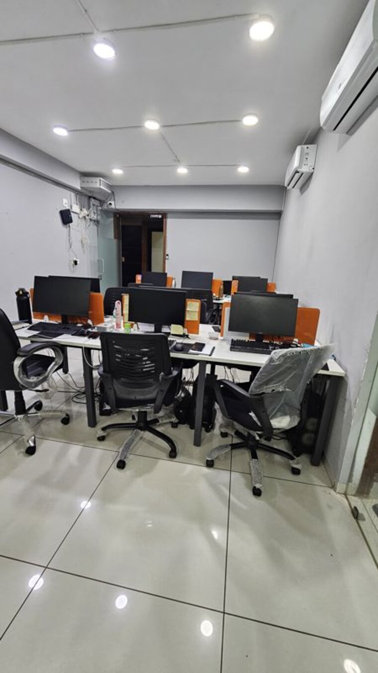Team Area, gota Commercial Office Space 920 Sq.Ft. In Gota Ahmedabad 10552817