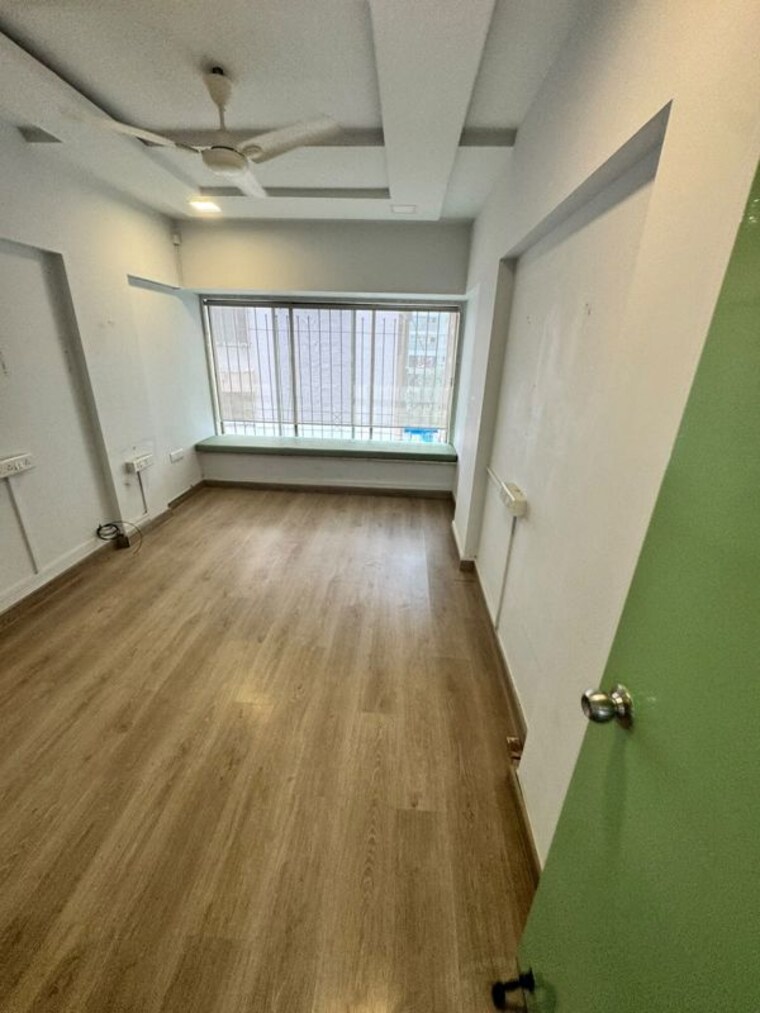 Balcony, khar west 2 Bedroom 700 Sq.Ft. Apartment In Khar West Mumbai 10552838