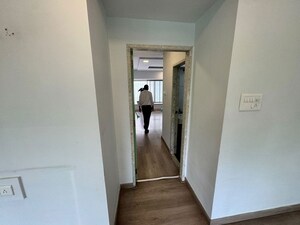  2 BHK Apartment at Khar West – for Rent