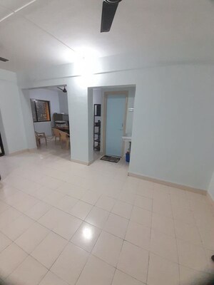Room in 2 BHK Apartment at Aundh – for Rent