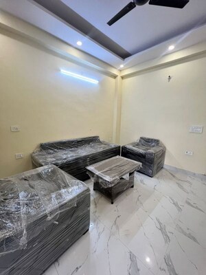 Living Room in 1 BHK Builder Floor at Sector 38 – for Rent