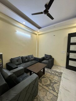 1 BHK Builder Floor For Rent in Sector 40