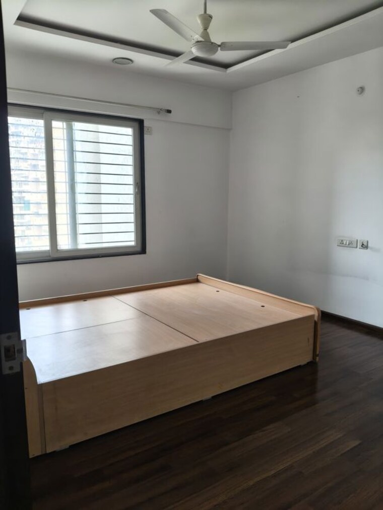 Room, kirti-crest-avenue 4 Bedroom 2000 Sq.Ft. Apartment In Baner Pune 10552883