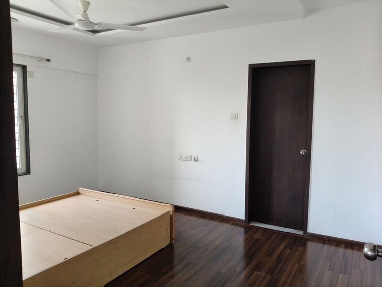 Room, kirti-crest-avenue 4 Bedroom 2000 Sq.Ft. Apartment In Baner Pune 10552883