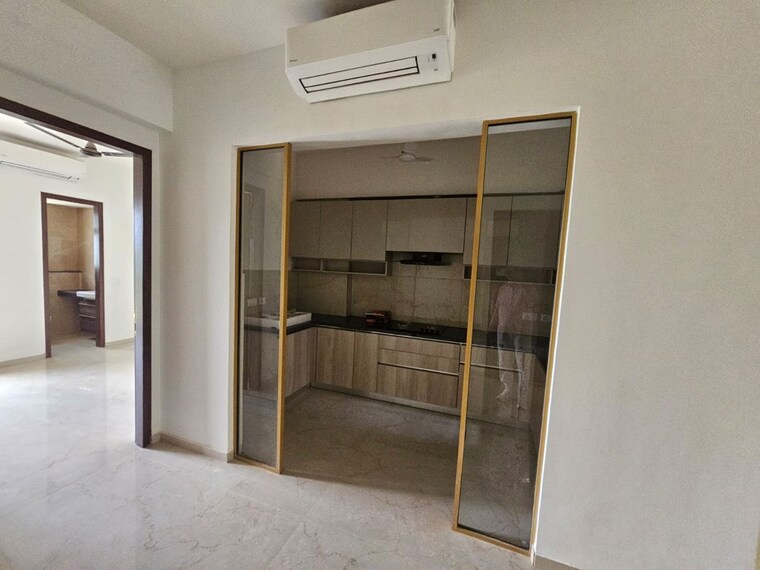 Room, smart-world-orchard 3.5 Bedroom 1680 Sq.Ft. Apartment In Sector 61 Gurgaon 10552886