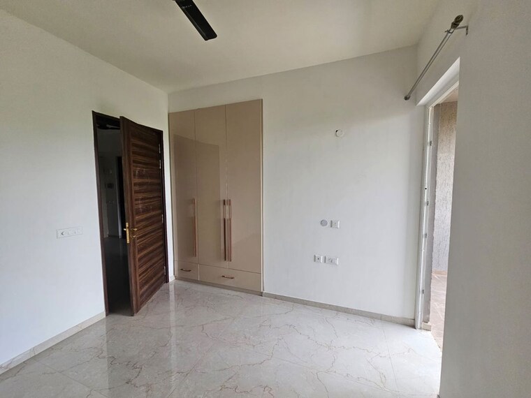 Room, smart-world-orchard 3.5 Bedroom 1680 Sq.Ft. Apartment In Sector 61 Gurgaon 10552886