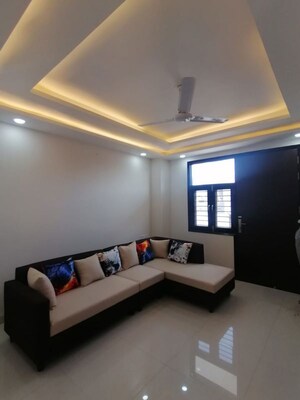 Bedroom in 1 BHK Builder Floor at Sector 32 – for Rent