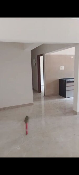 Room in 2 BHK Apartment at Margadarshan CHS, Andheri East – for Rent