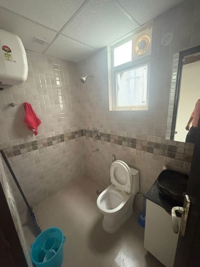 Bathroom, signature-global-park-4-and-5 3 Bedroom 1120 Sq.Ft. Builder Floor In Sohna Sector 36 Gurgaon 10552908