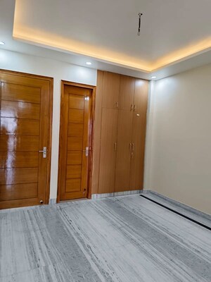 Room in 2 BHK Independent House at Sector 100 – for Rent