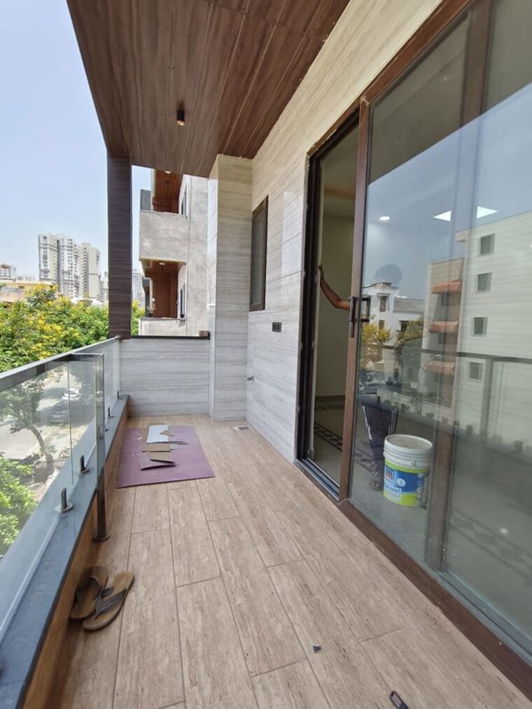 Balcony, sector 100 2 Bedroom 1500 Sq.Ft. Independent House In Sector 100 Noida 10552924