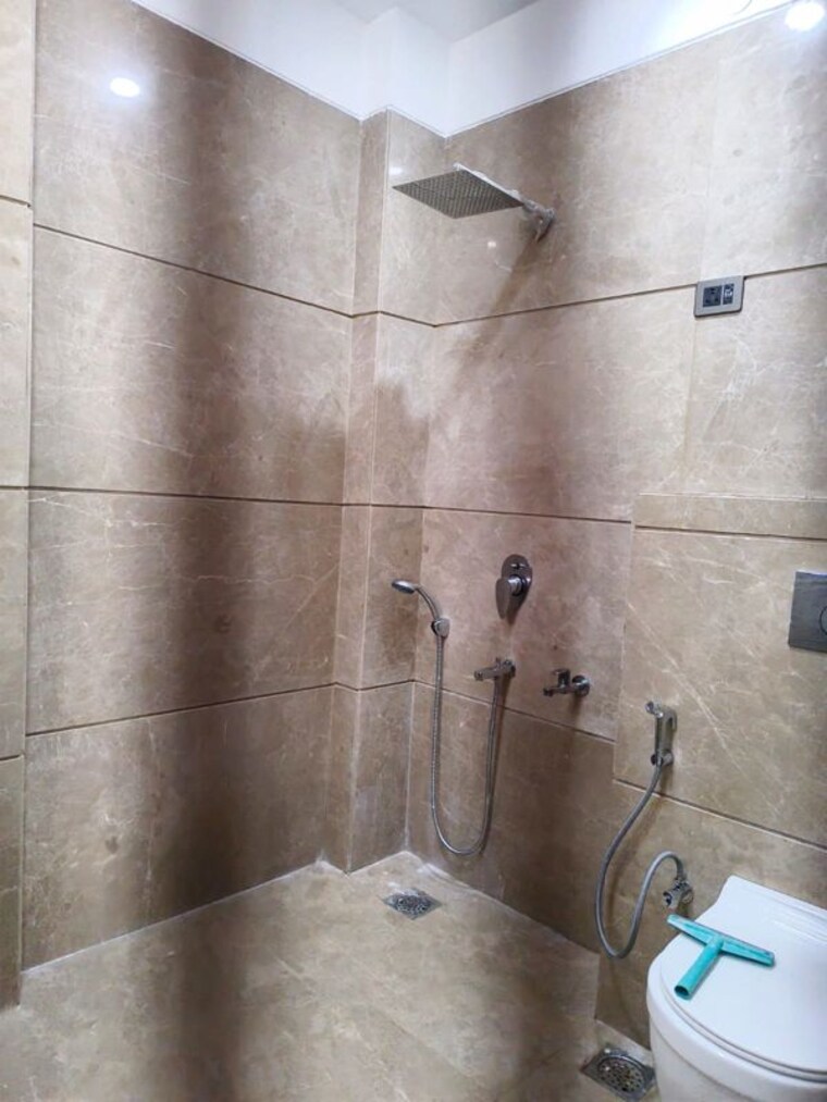 Bathroom, sector 100 2 Bedroom 1500 Sq.Ft. Independent House In Sector 100 Noida 10552924