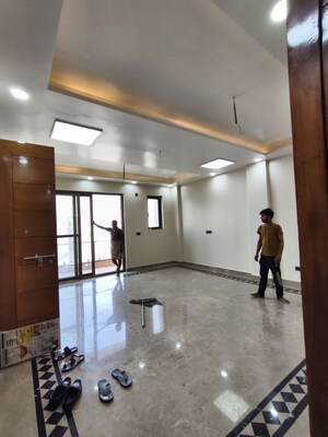Room in 2 BHK Independent House at Sector 100 – for Rent
