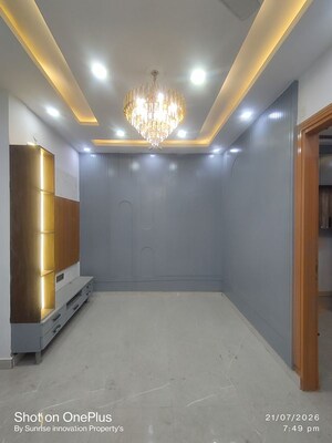 Room in 2 BHK Builder Floor at Nawada – for Rent