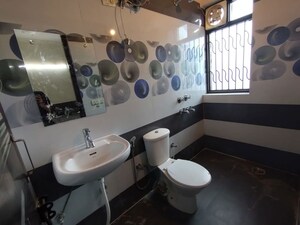 Team Area in 2 BHK Independent House at Sector 4 – for Rent