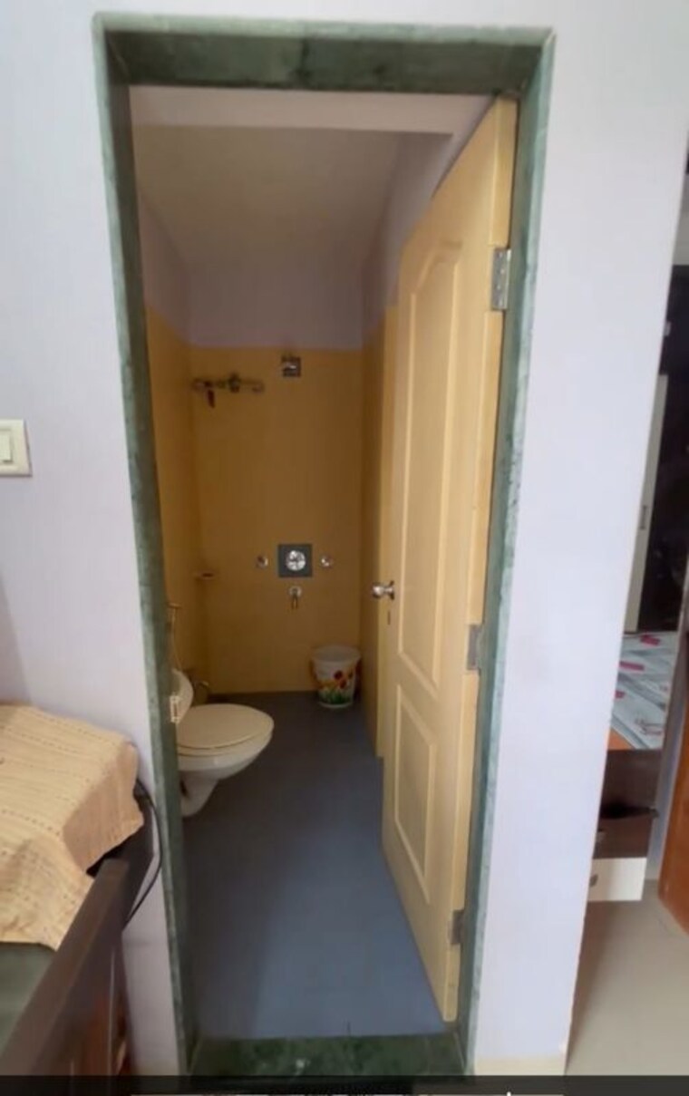 Bathroom, everest-world-gardenia 2 Bedroom 650 Sq.Ft. Apartment In Dhokali Thane 10552913