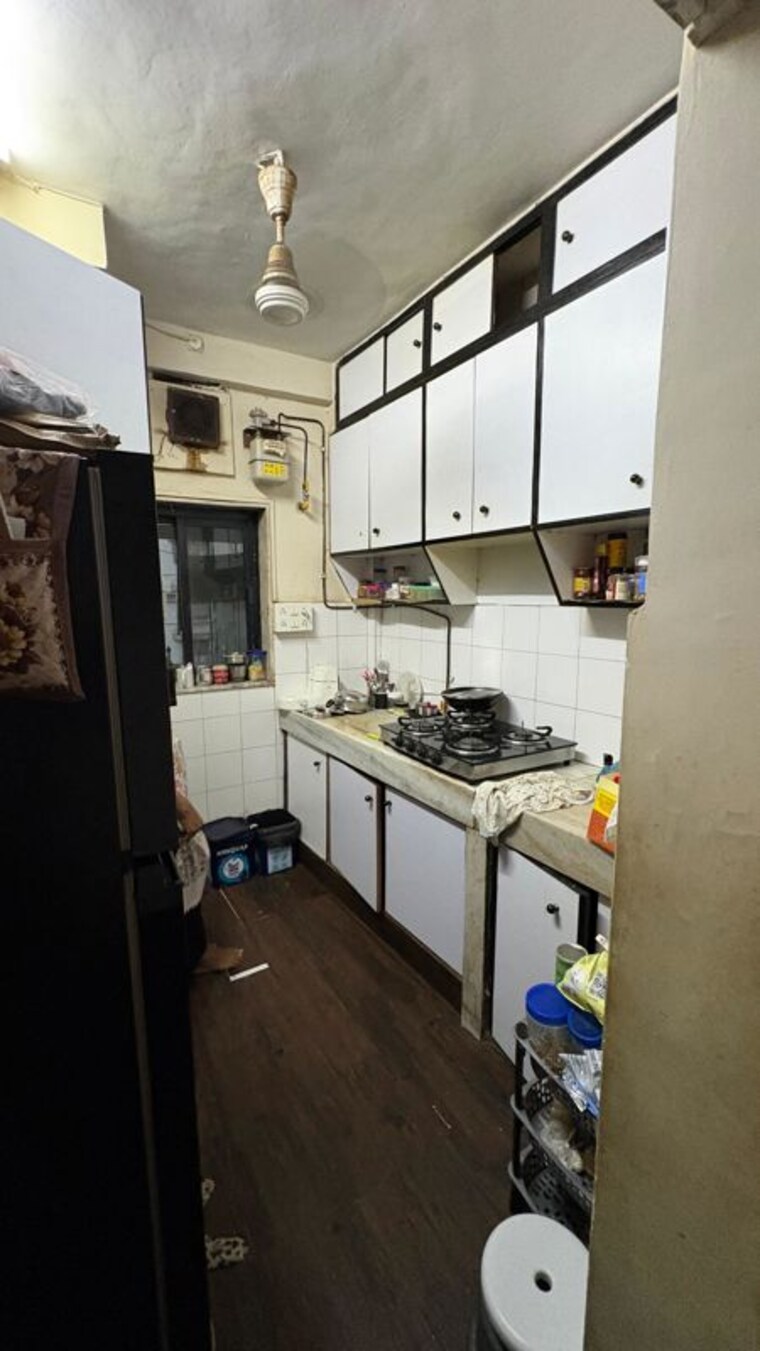 Kitchen, tarapore-gardens 2 Bedroom 900 Sq.Ft. Apartment In Andheri West Mumbai 10552946