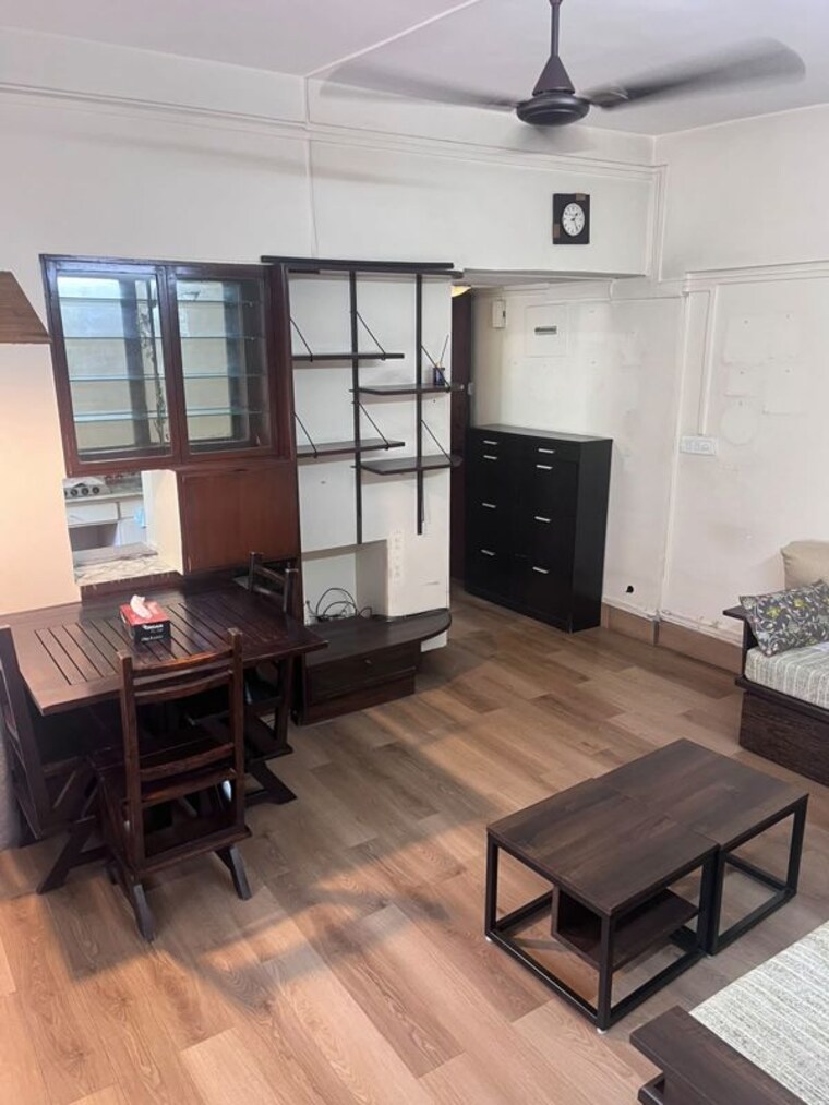 Living Room, tarapore-gardens 2 Bedroom 950 Sq.Ft. Apartment In Andheri West Mumbai 10552956