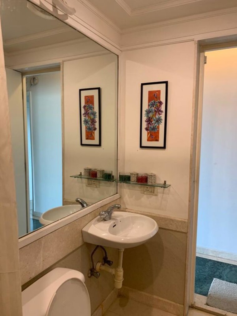 Attached Bathroom, hiranandani-meadows 2 Bedroom 750 Sq.Ft. Apartment In Manpada Thane 10552968
