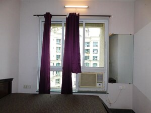 Room in 2 BHK Apartment at Hiranandani Meadows, Manpada – for Sale